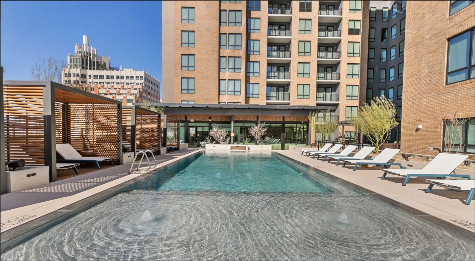Continental - Pool Deck