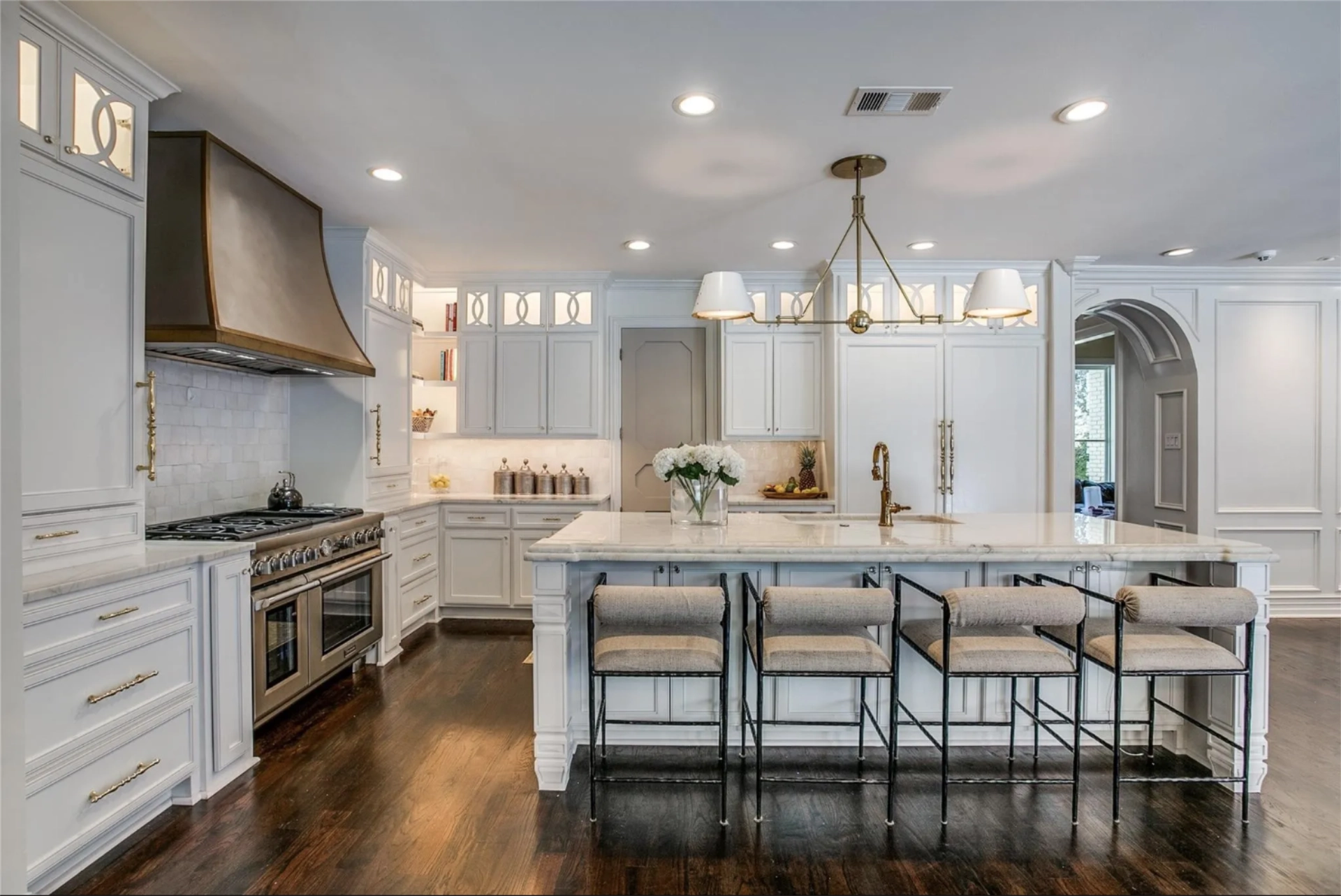 Country Club - Kitchen