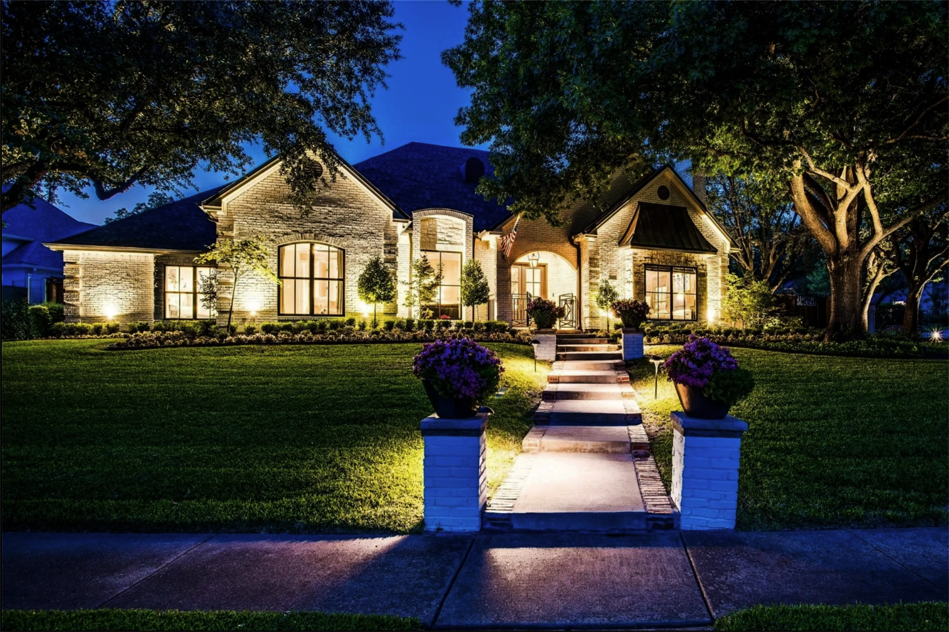 Country Club - Street View Night Shot