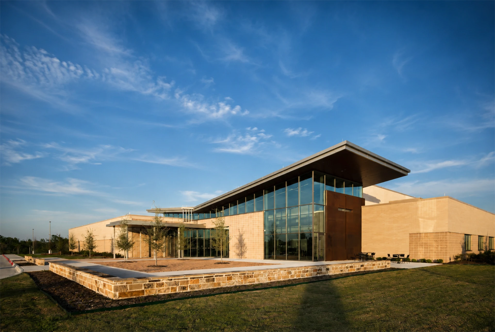 Lake Pointe - Exterior Shot